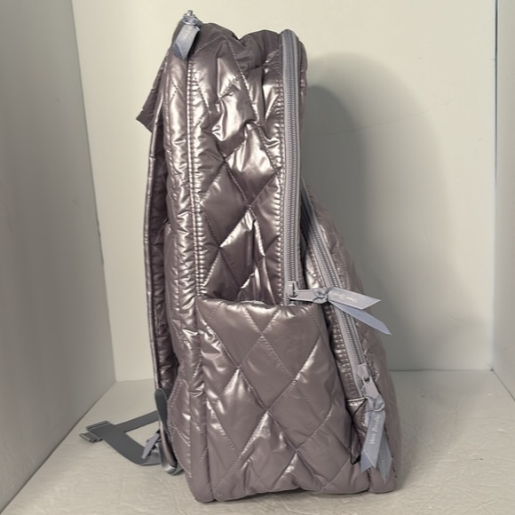 Vera Bradley Quilted Lavendar Pearl Full Size Backpack NWOT - Picture 4 of 7